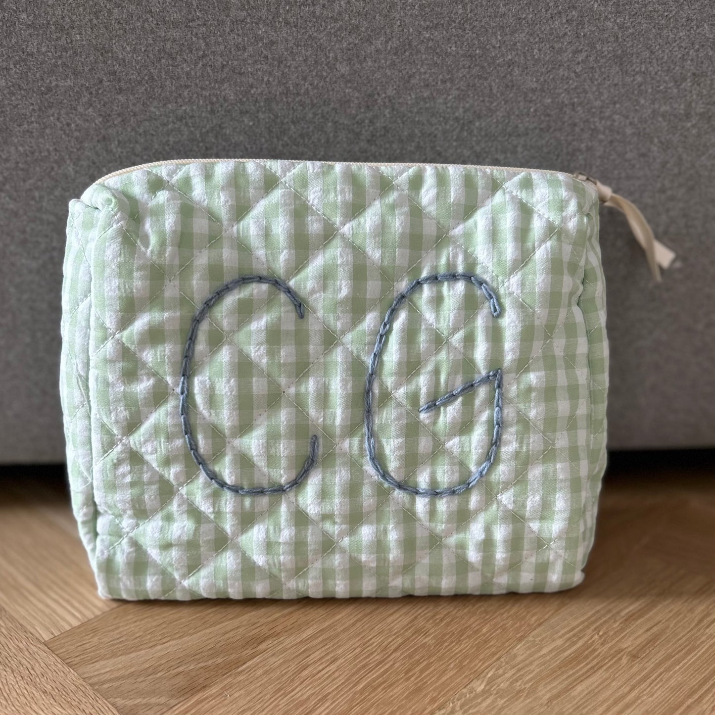 Gingham pouch | Available in Green, Pink or Purple