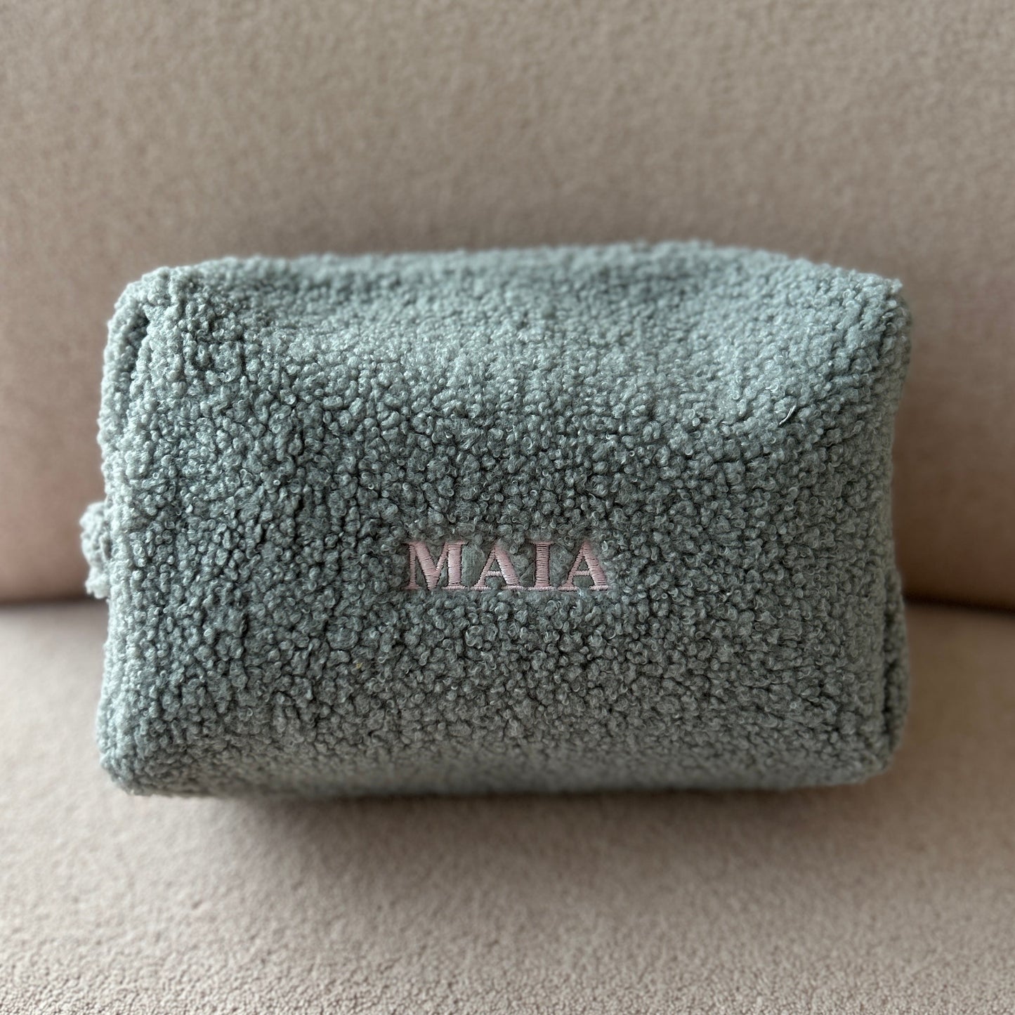 Teddy Boucle Pouch | Machine Embroidery