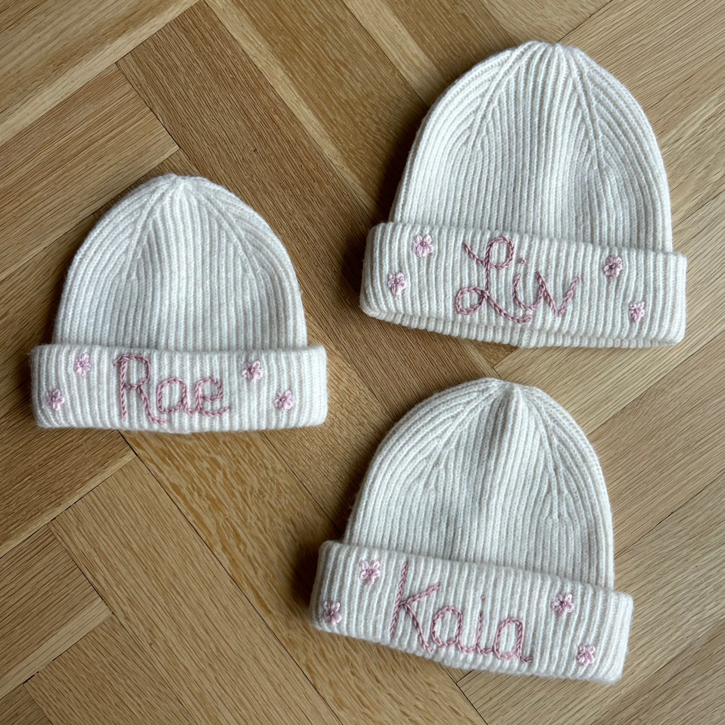 Soft Beanie *PREMIUM COLLECTION* | Ivory & Charcoal, 3-9 YO
