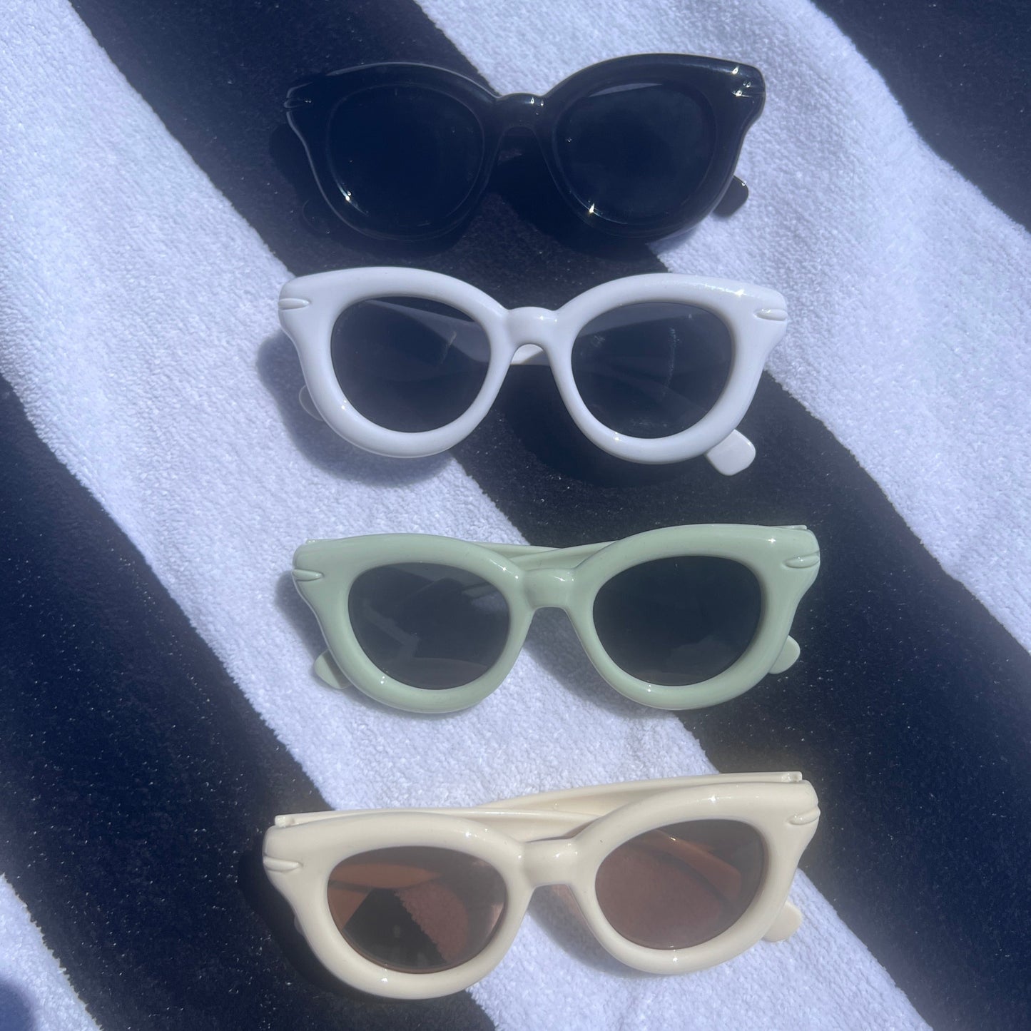 Toddler Wayfarer Sunglasses | Multiple Colors (18M-8 Years)
