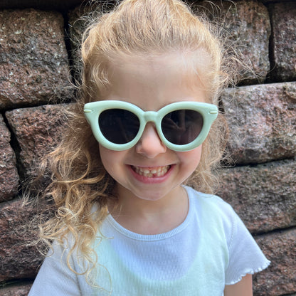 Toddler Wayfarer Sunglasses | Multiple Colors (18M-8 Years)