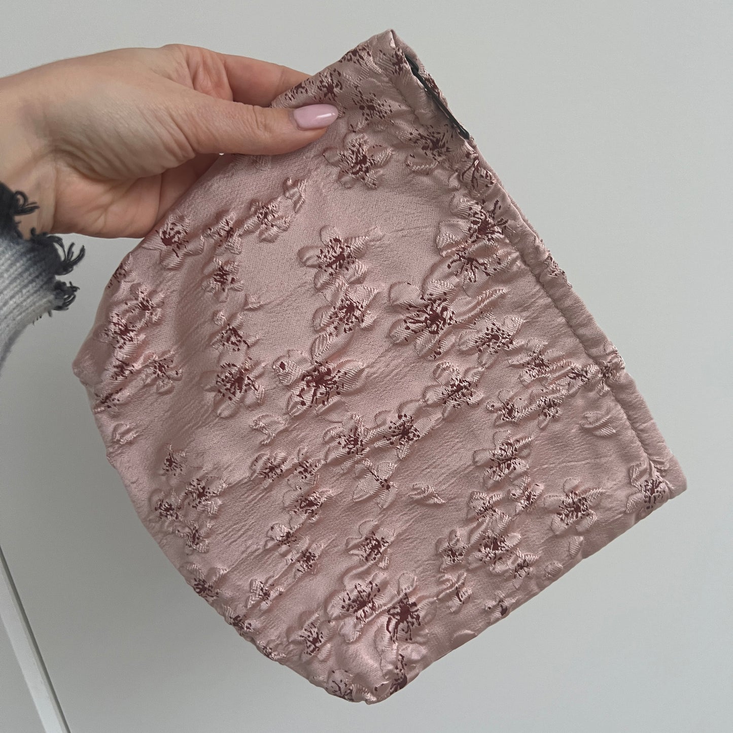 SAMPLE METALLIC FLORAL POUCH : NO EMBROIDERY /  CUSTOMIZATION
